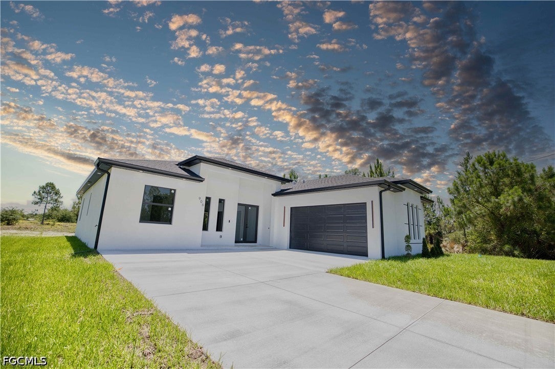 906 Greenwood Ave, Lehigh Acres, FL 33972 photo