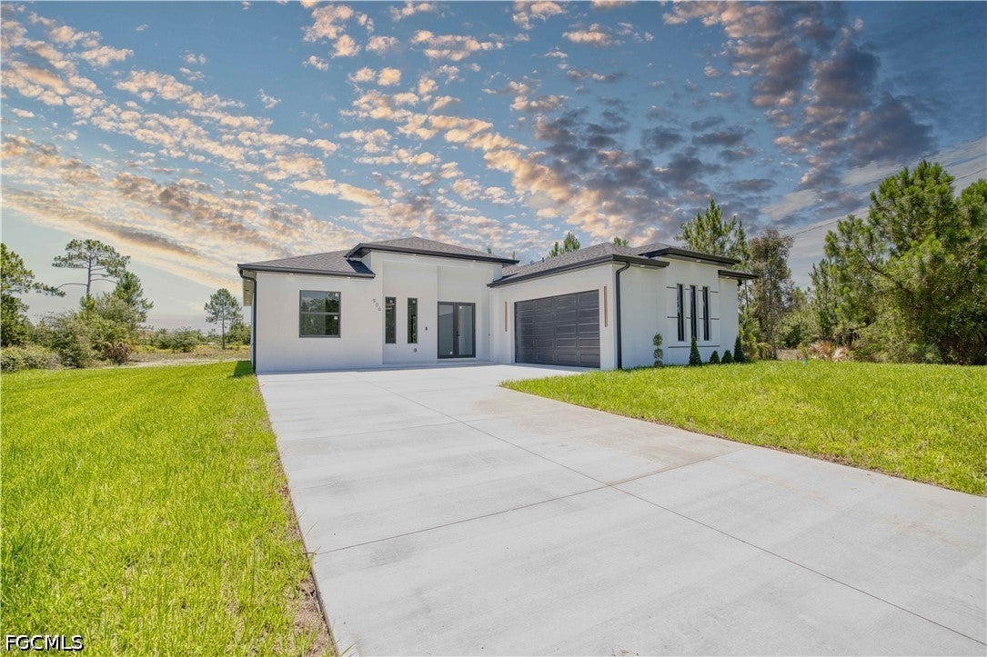 906 Greenwood Ave, Lehigh Acres, FL 33972 photo