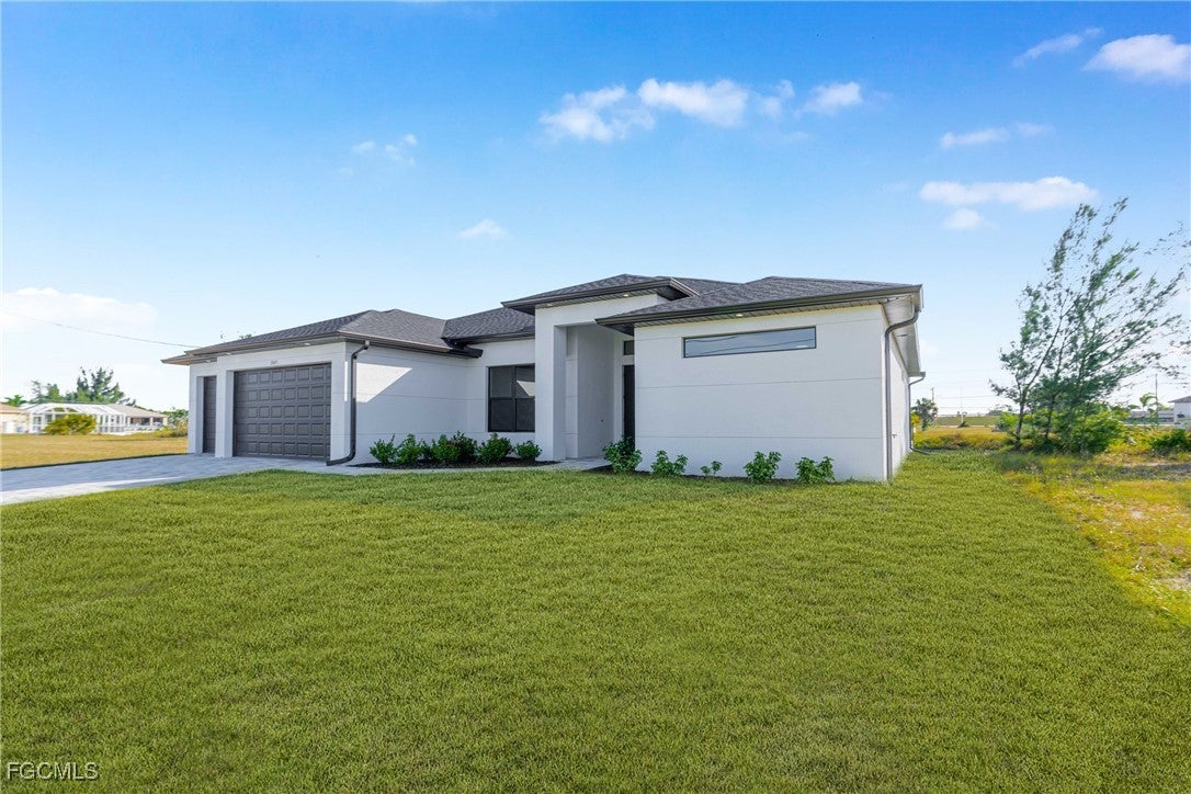 2005 NW 32 Ct, Cape Coral, FL 33993 photo