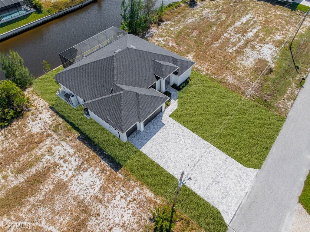 2005 NW 32 Ct, Cape Coral, FL 33993 photo