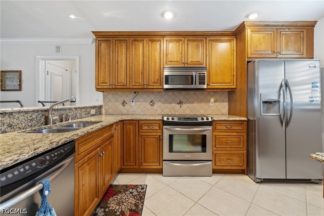 7008 Foxfire Dr, Fort Myers, FL 33919 photo