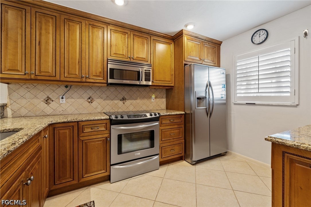 7008 Foxfire Dr, Fort Myers, FL 33919 photo