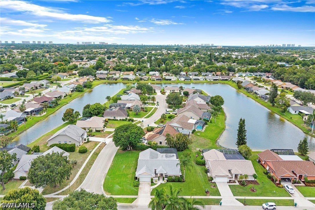 10340 Regent Cir, Naples, FL 34109