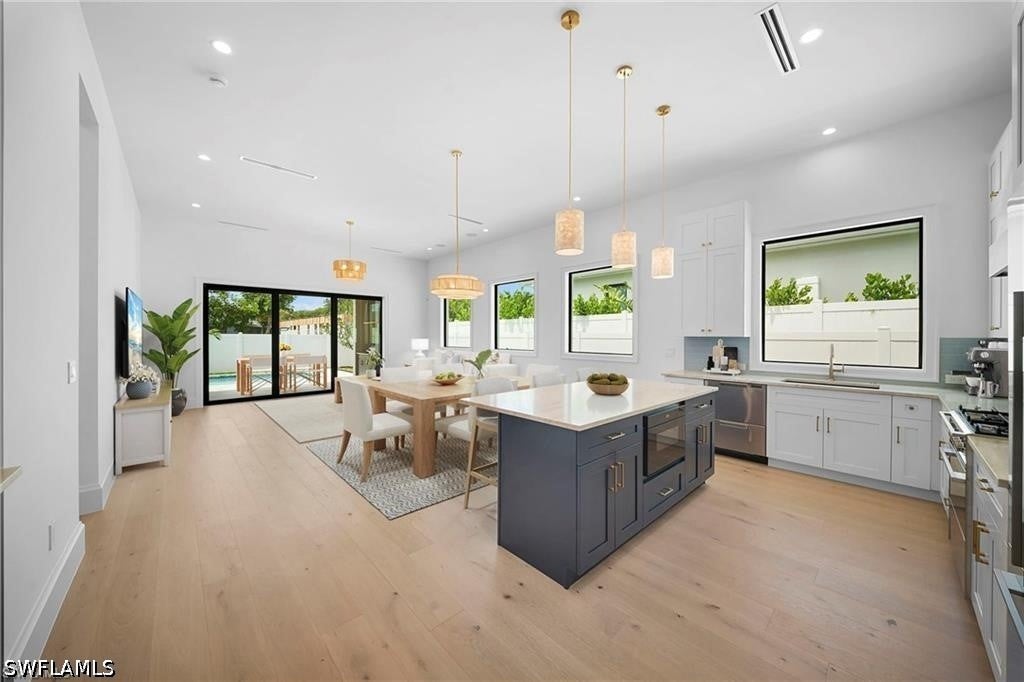 638 93 Ave, Naples, FL 34108 photo