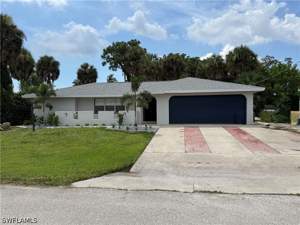 6090 Island Park Ct, Fort Myers, FL 33908