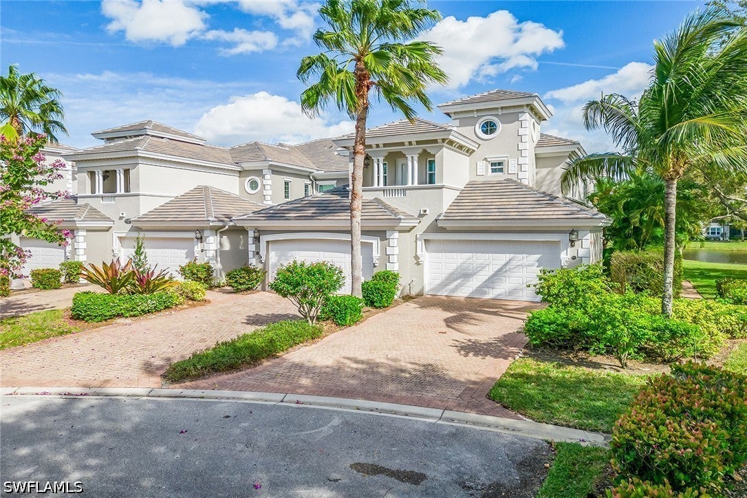 9223 Corfu Ct, Naples, FL 34114