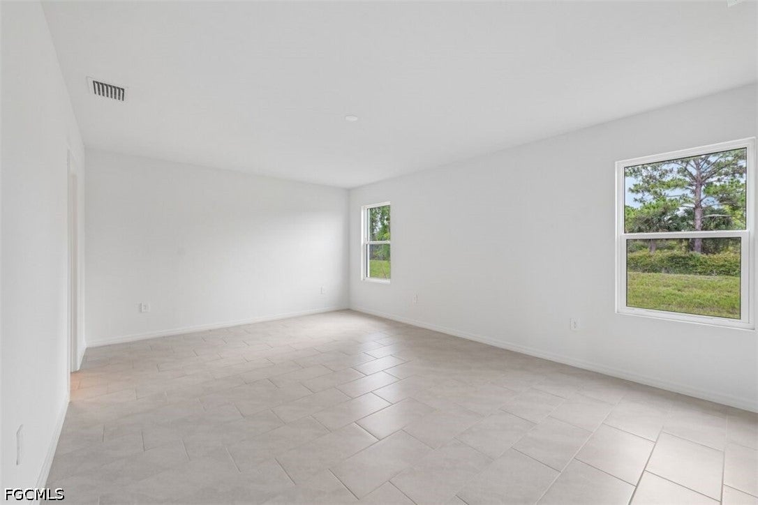 255 Lakeside Breeze Way, Lehigh Acres, FL 33936 photo