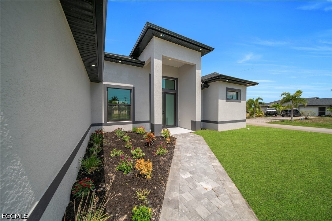 1701 NW 24 Pl, Cape Coral, FL 33993 photo