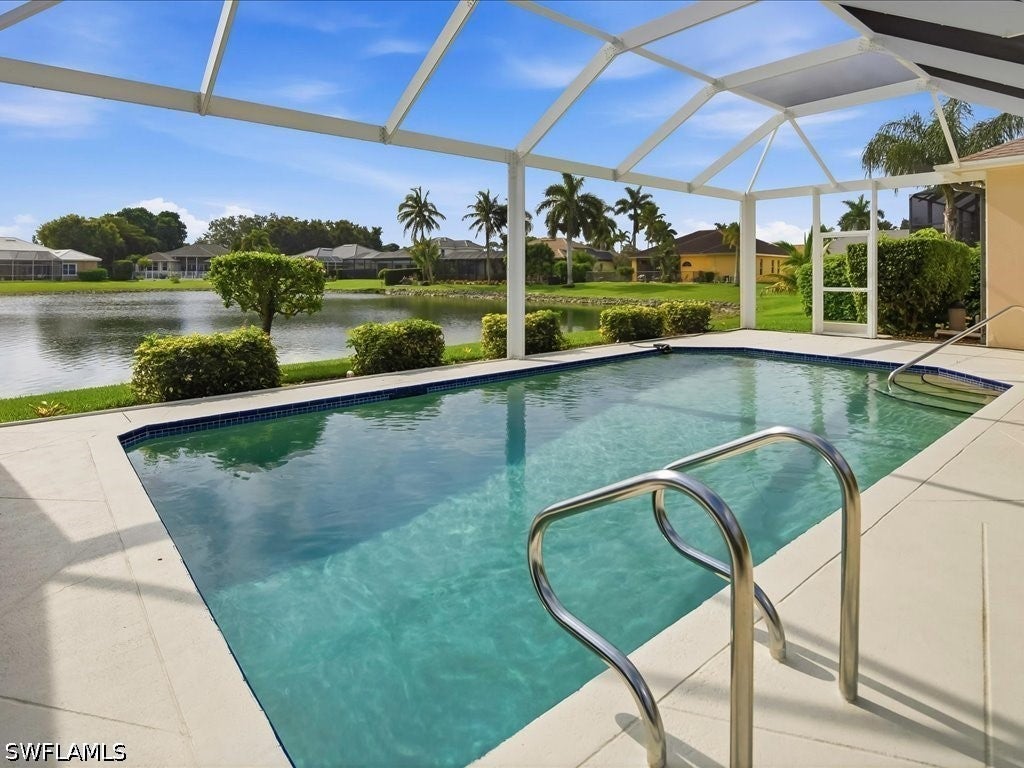 6670 Huntley Ln, Naples, FL 34104