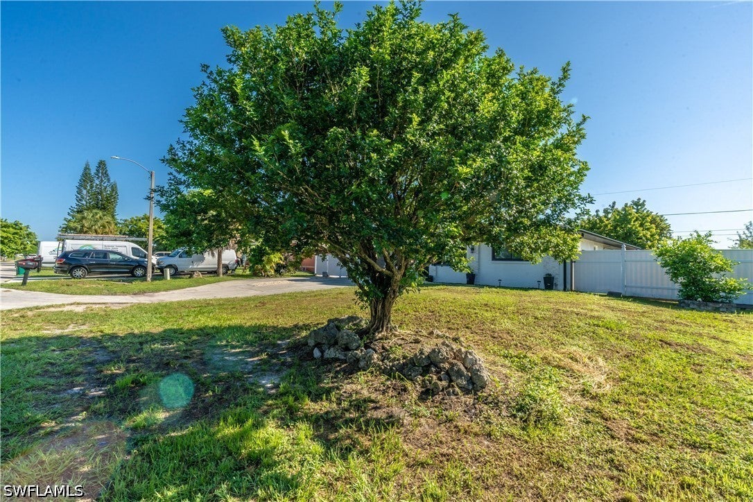 1990 48 St, Naples, FL 34116 photo