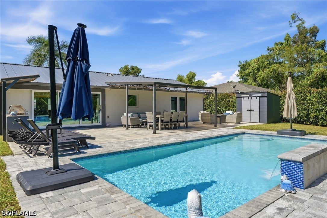2965 Woodside Ave, Naples, FL 34112