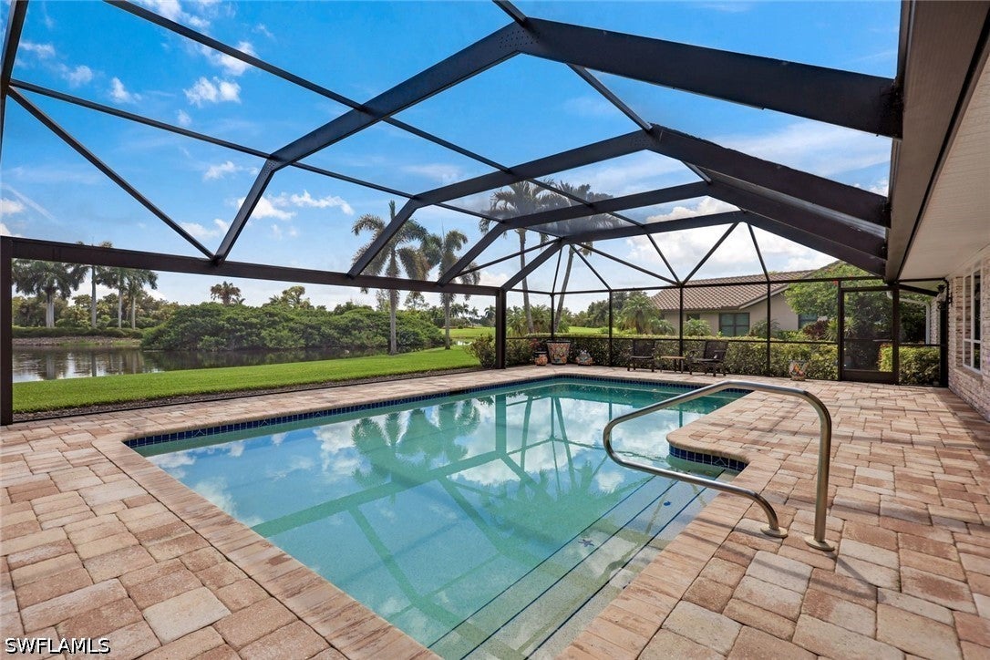 2264 Imperial Golf Cote Blvd, Naples, FL 34110
