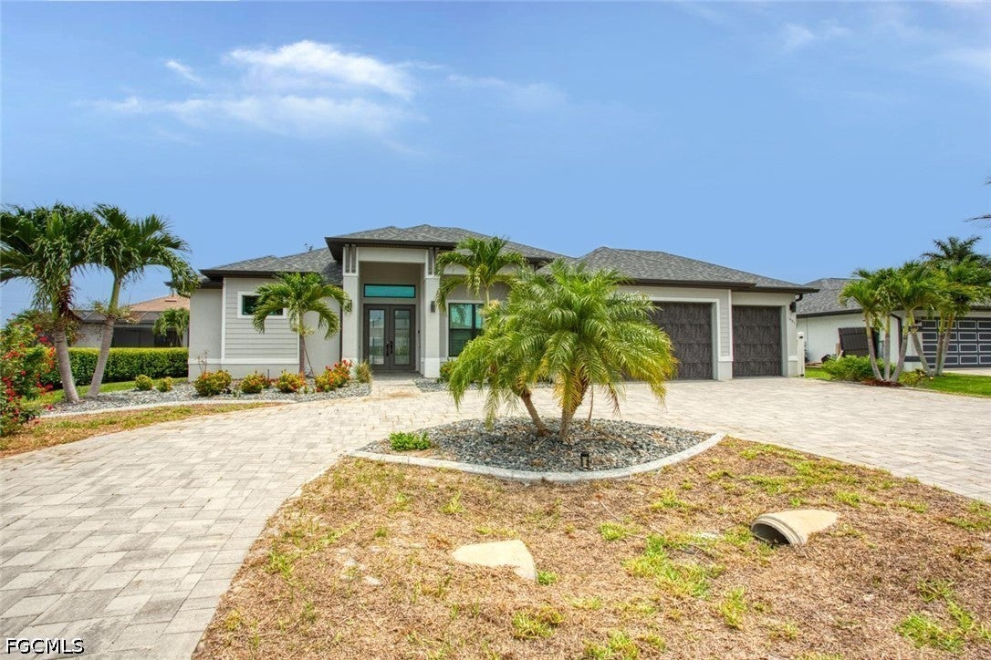 1521 43 Ln, Cape Coral, FL 33914