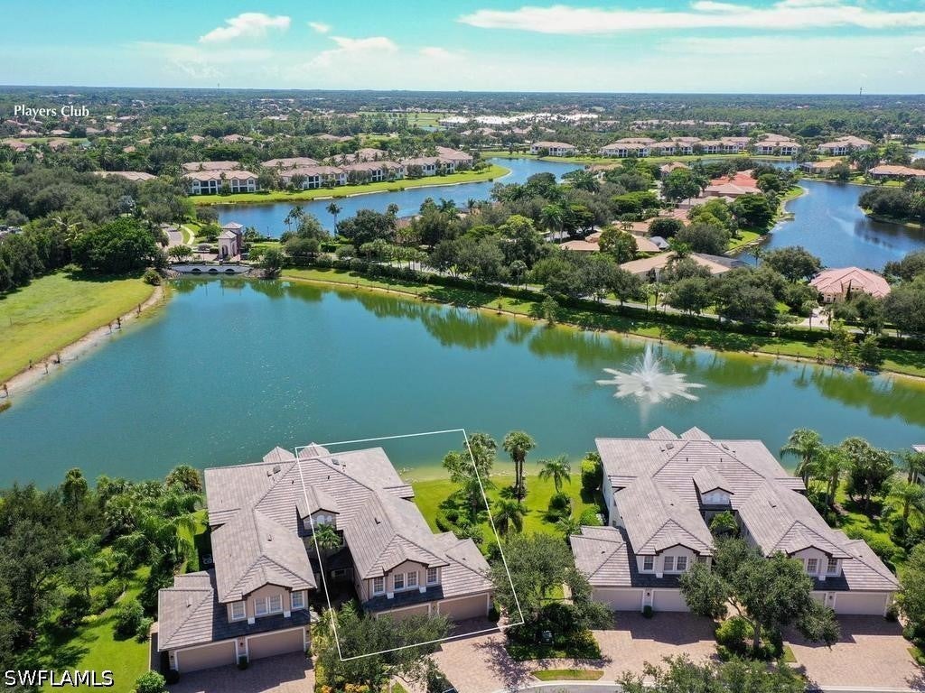 7877 Hawthorne Dr, Naples, FL 34113