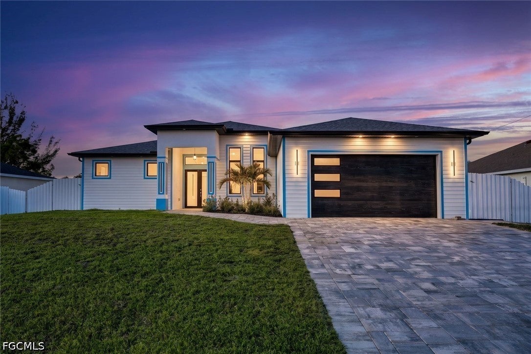 2917 27 St, Cape Coral, FL 33993