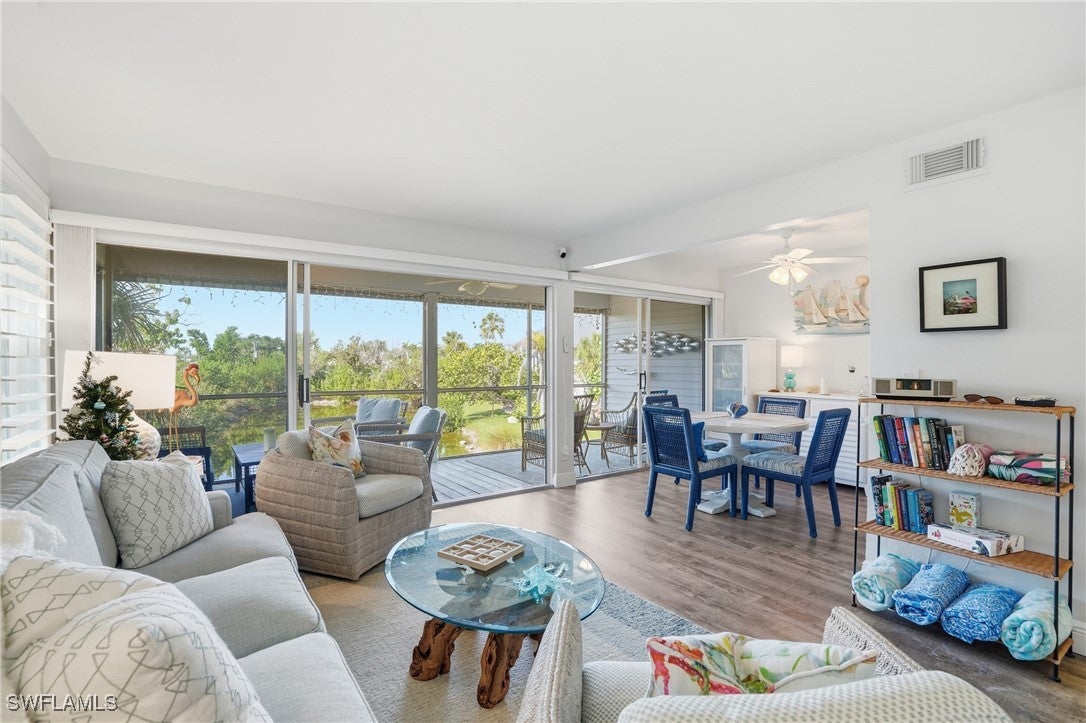 1039 Beach Road 101, Sanibel, FL 33957