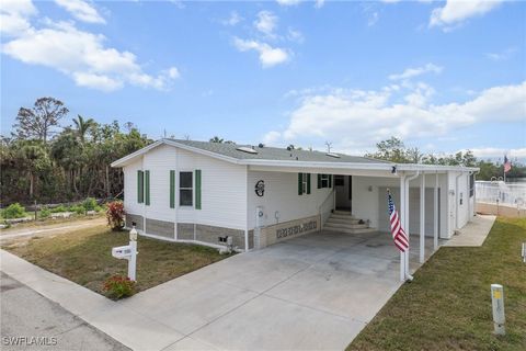 Manufactured Home in Fort Myers Beach FL 11001 Bayside Lane.jpg