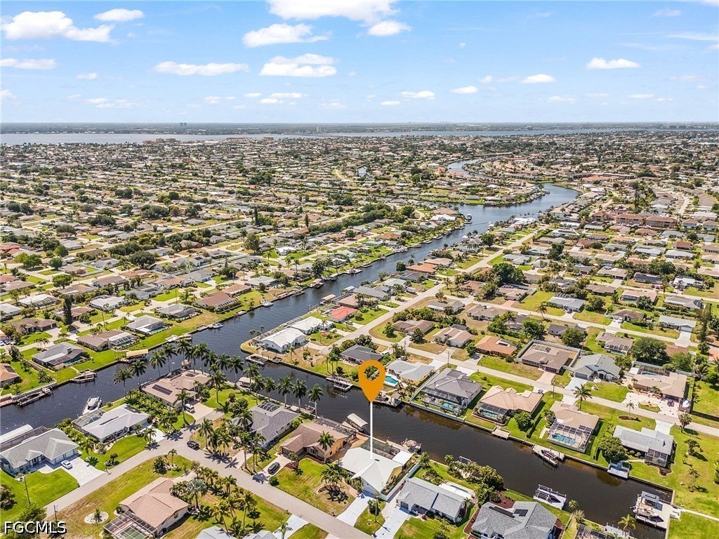 920 SE 33 St, Cape Coral, FL 33904 photo