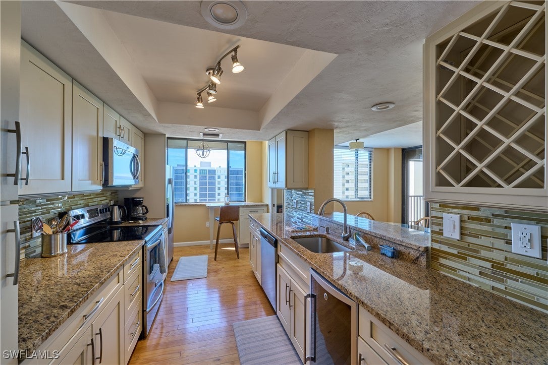 17 Bluebill Ave #901, Naples, FL 34108 photo