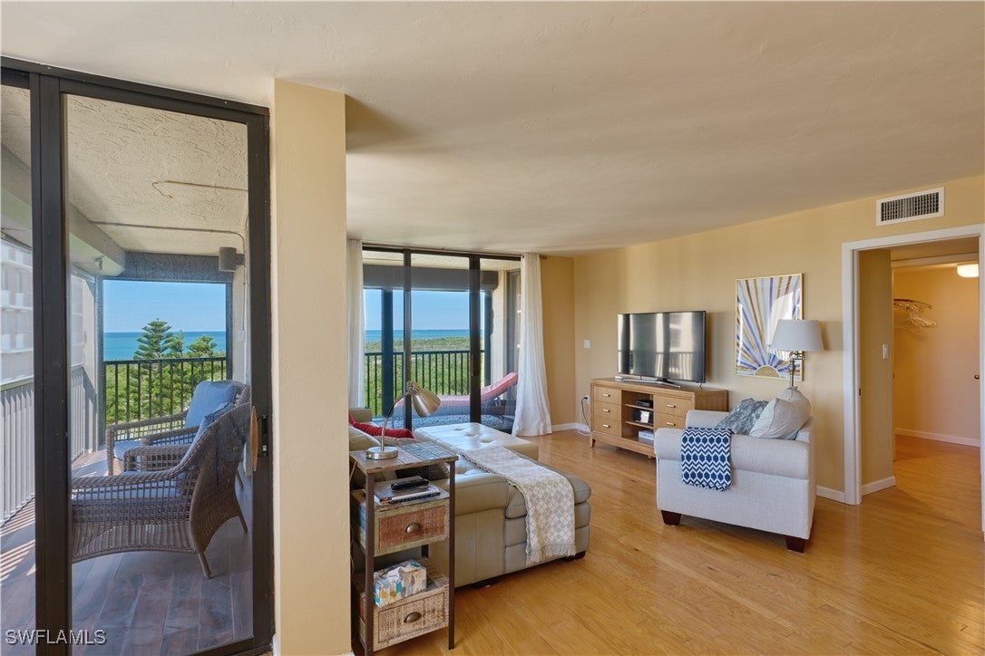 17 Bluebill Ave #901, Naples, FL 34108 photo