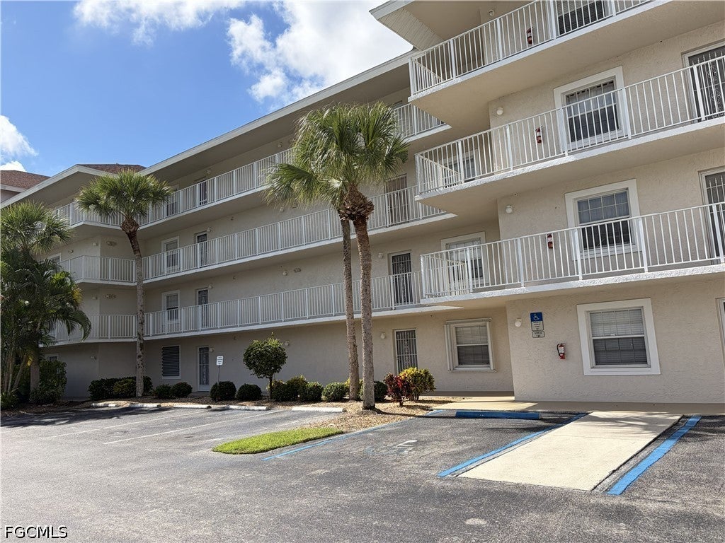 481 Quail Forest Blvd #B 207, Naples, FL 34105 photo
