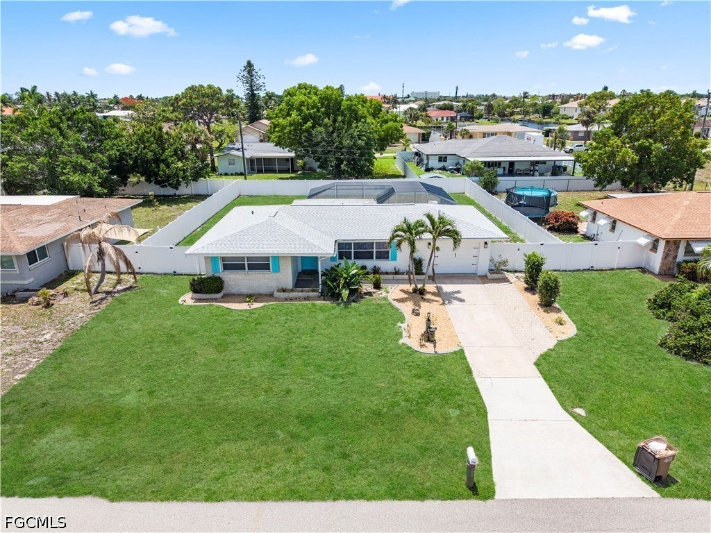 710 42 Ln, Cape Coral, FL 33904