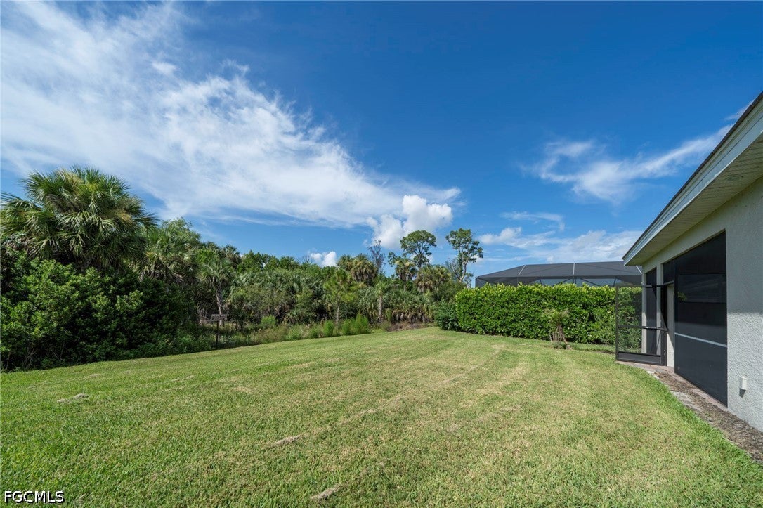 8051 Venetian Pointe Dr, Fort Myers, FL 33908 photo