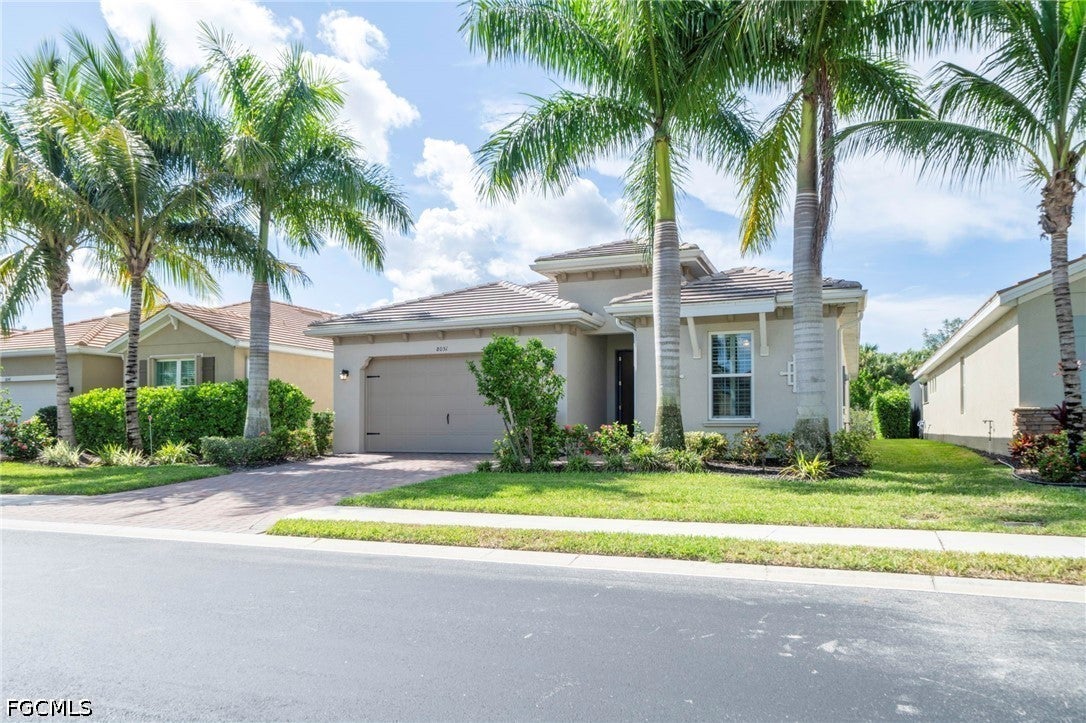 8051 Venetian Pointe Dr, Fort Myers, FL 33908 photo