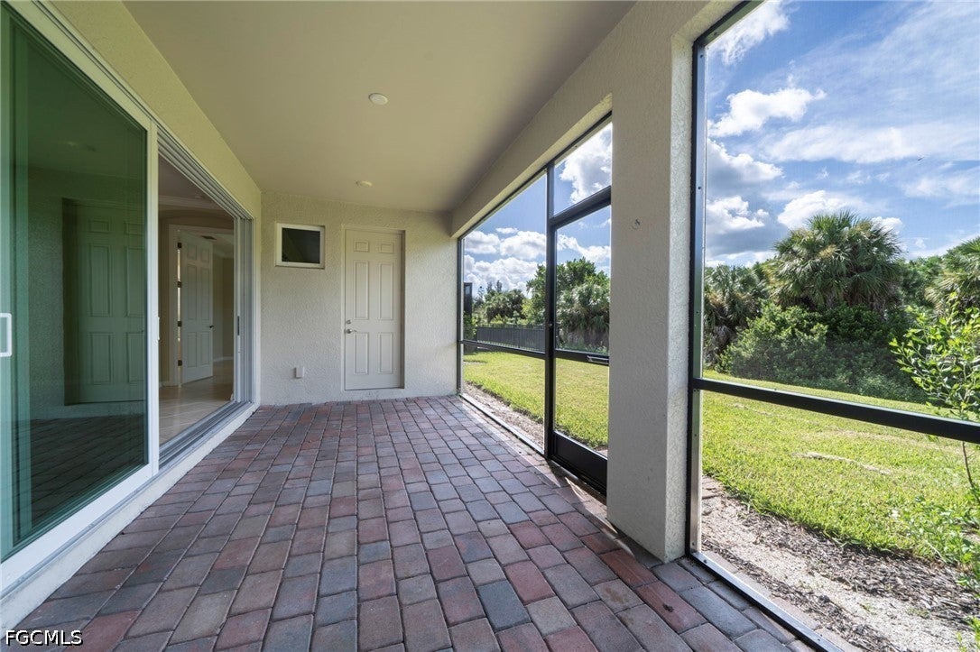 8051 Venetian Pointe Dr, Fort Myers, FL 33908 photo