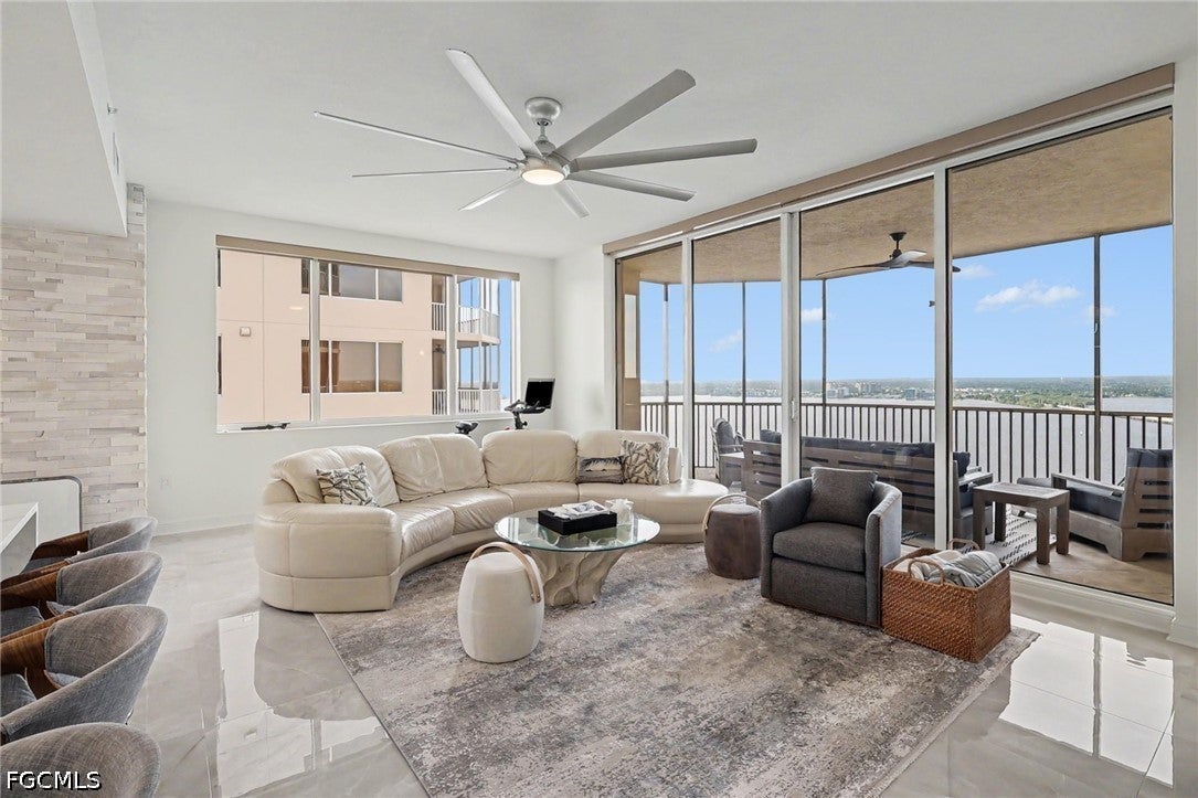 2090 W 1 St #2505, Fort Myers, FL 33901 photo