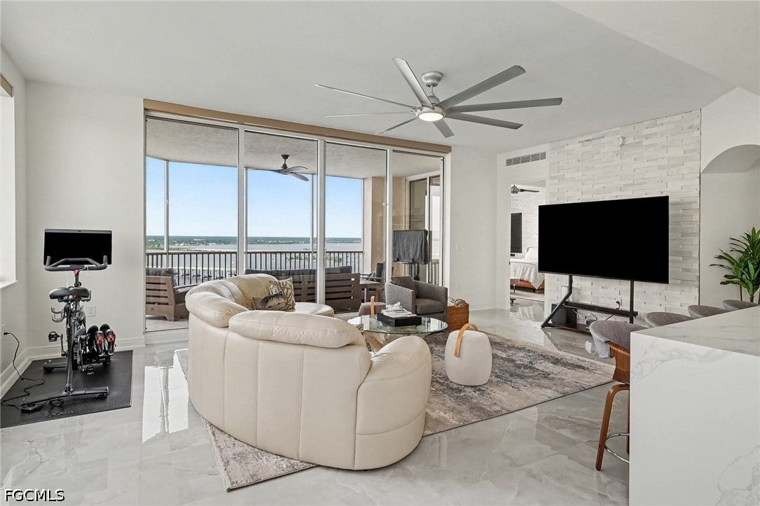 2090 W 1 St #2505, Fort Myers, FL 33901 photo