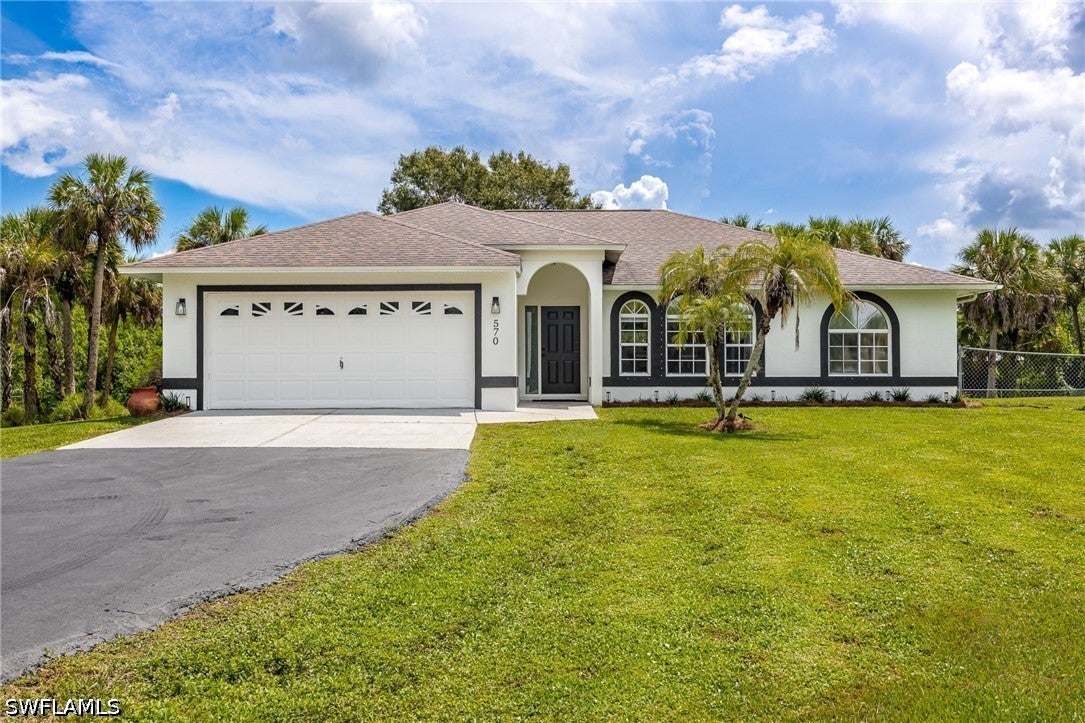 570 22 St, Naples, FL 34120