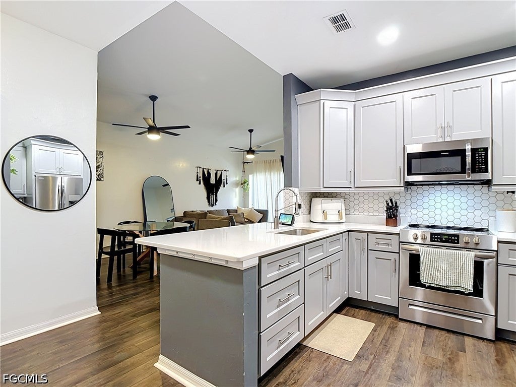 4241 Bellasol Cir, Fort Myers, FL 33916