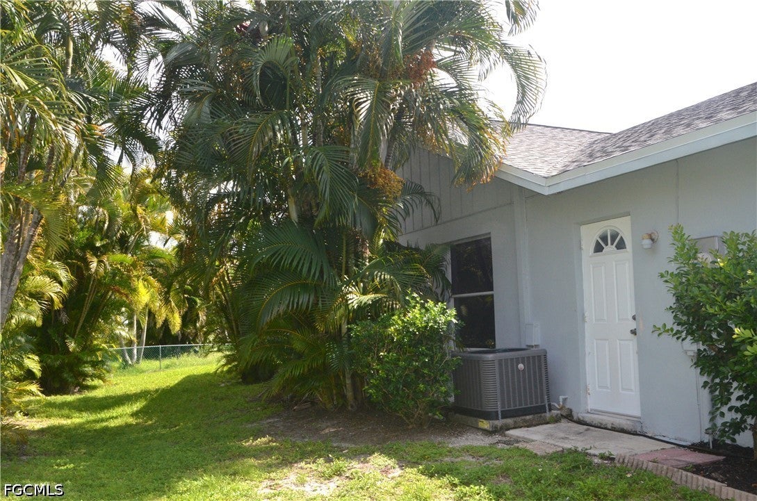 6036 Birnam Wood Ln, Fort Myers, FL 33908 photo