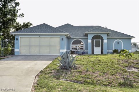 Single Family Residence in Lehigh Acres FL 306 Pendleton Avenue.jpg