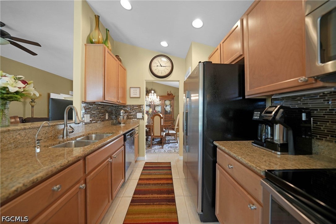2457 Anguilla Dr, Cape Coral, FL 33991 photo