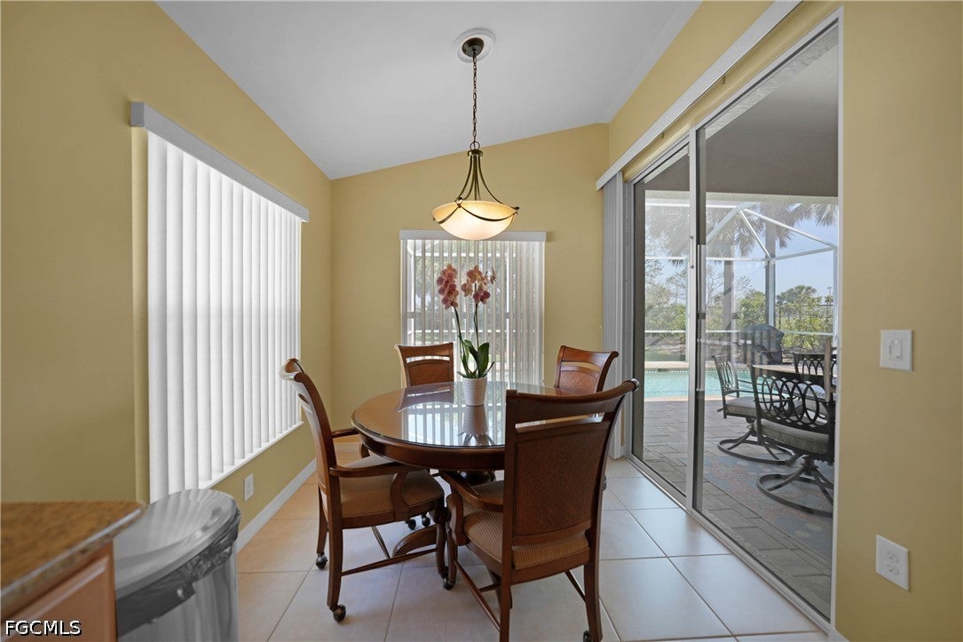 2457 Anguilla Dr, Cape Coral, FL 33991 photo