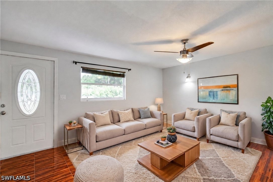 1221 19 St, Naples, FL 34117