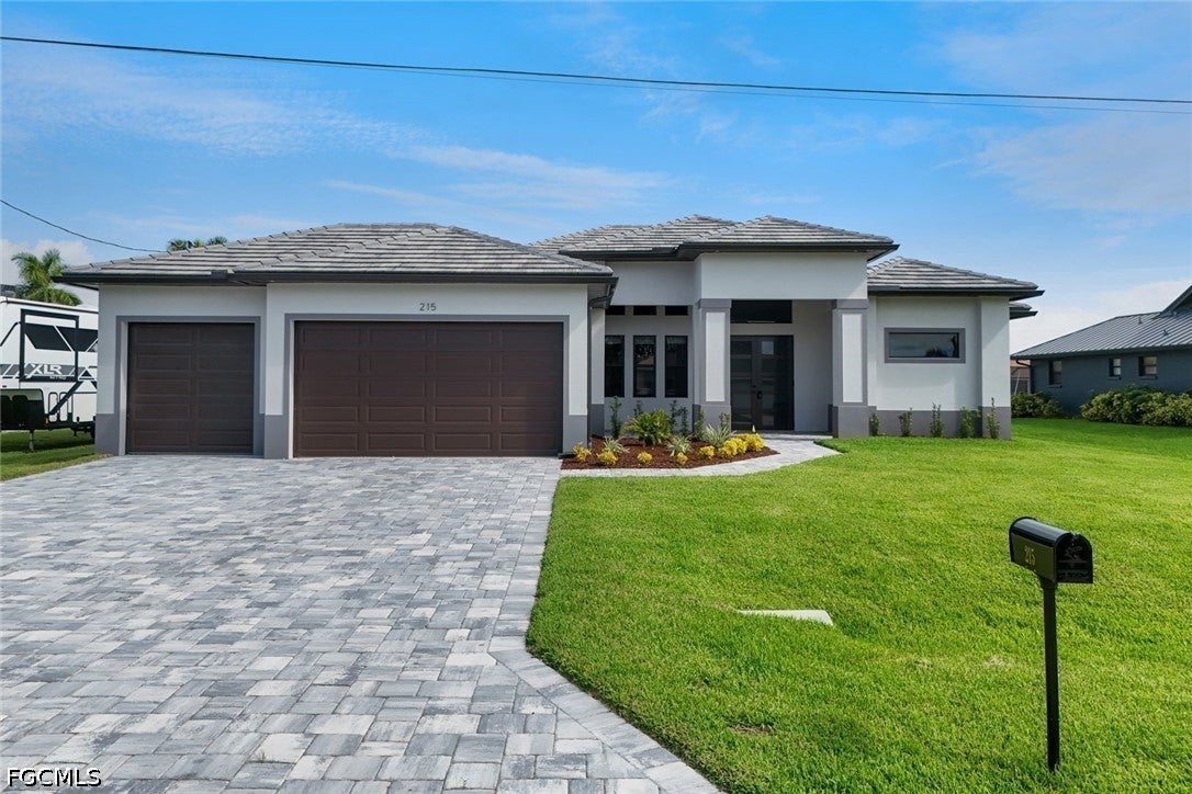 215 SW 37 Ln, Cape Coral, FL 33914 photo