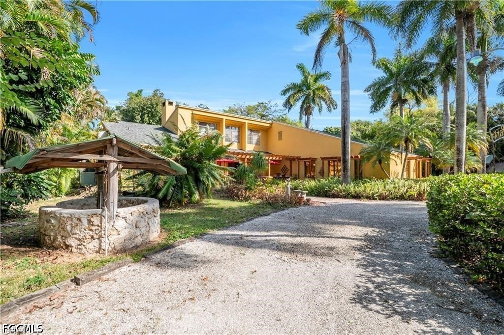 184 W Mariana Ave, North Fort Myers, FL 33903 photo