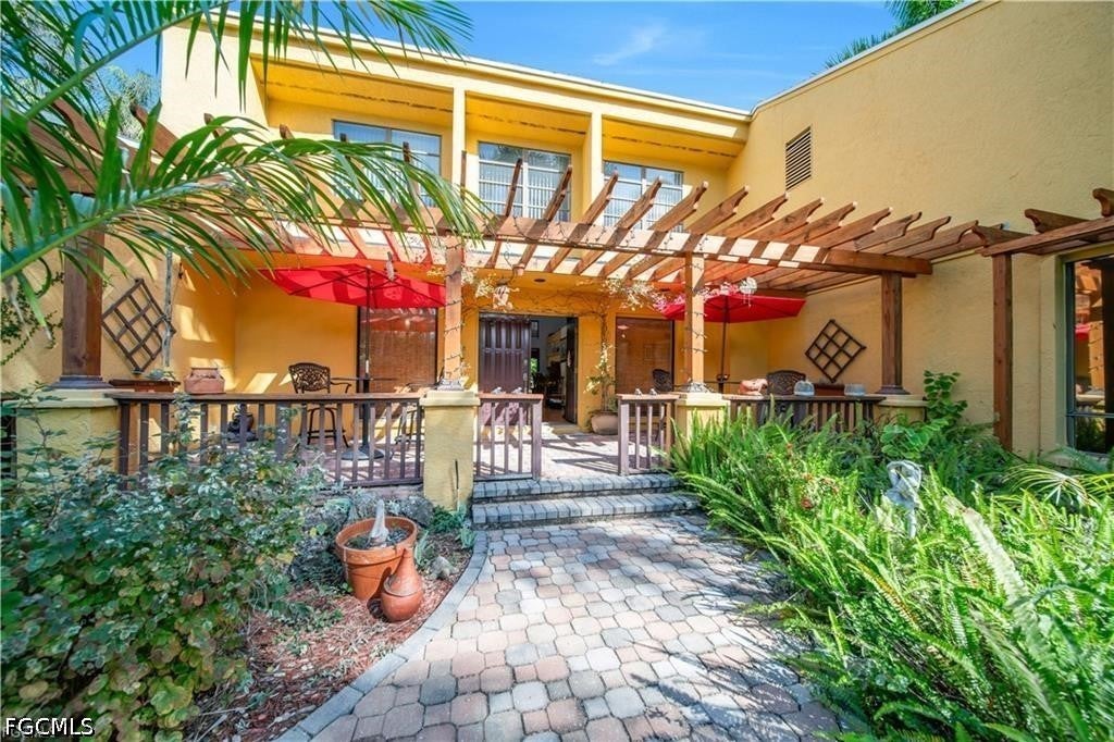 184 W Mariana Ave, North Fort Myers, FL 33903 photo