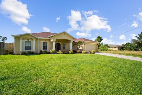 Single Family Residence in Lehigh Acres FL 3507 22nd Street.jpg
