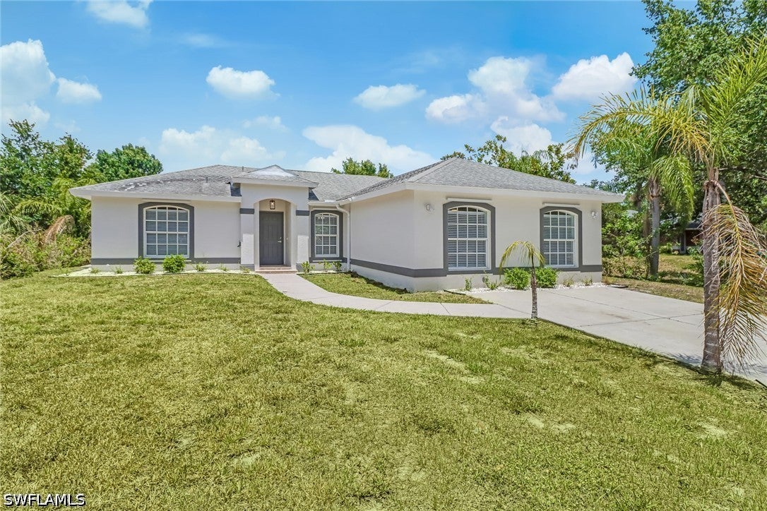 2921 2 Ave, Naples, FL 34117