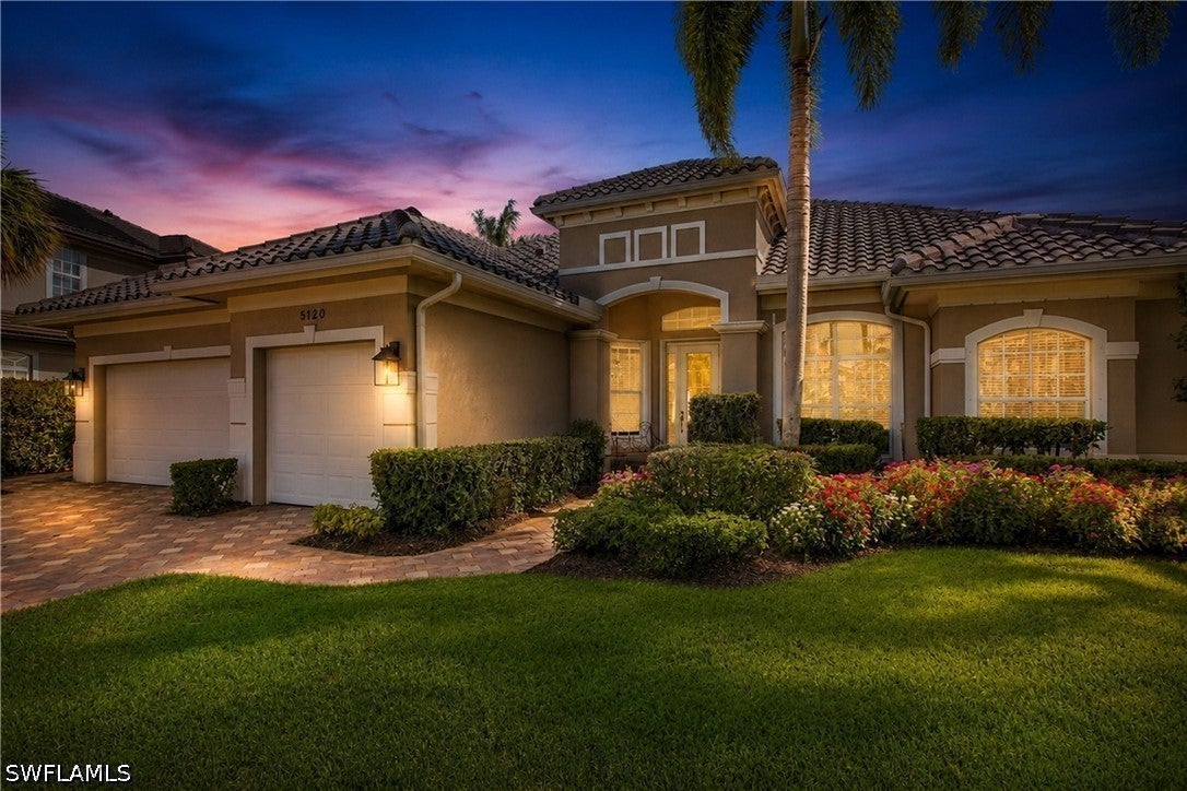 5120 Post Oak Ln, Naples, FL 34105