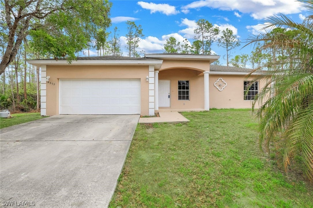 4575 4 Ave, Naples, FL 34117