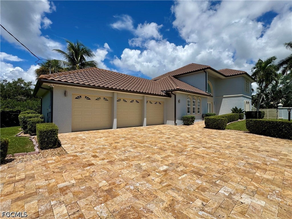 14370 Mcgregor Blvd, Fort Myers, FL 33919 photo