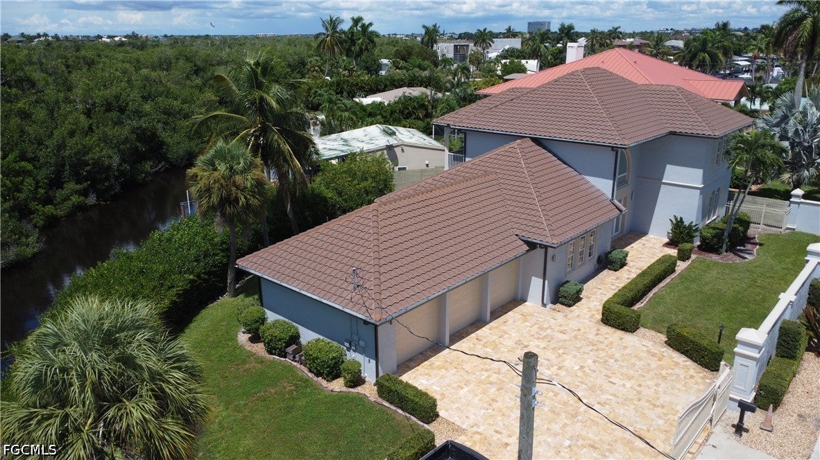 14370 Mcgregor Blvd, Fort Myers, FL 33919 photo