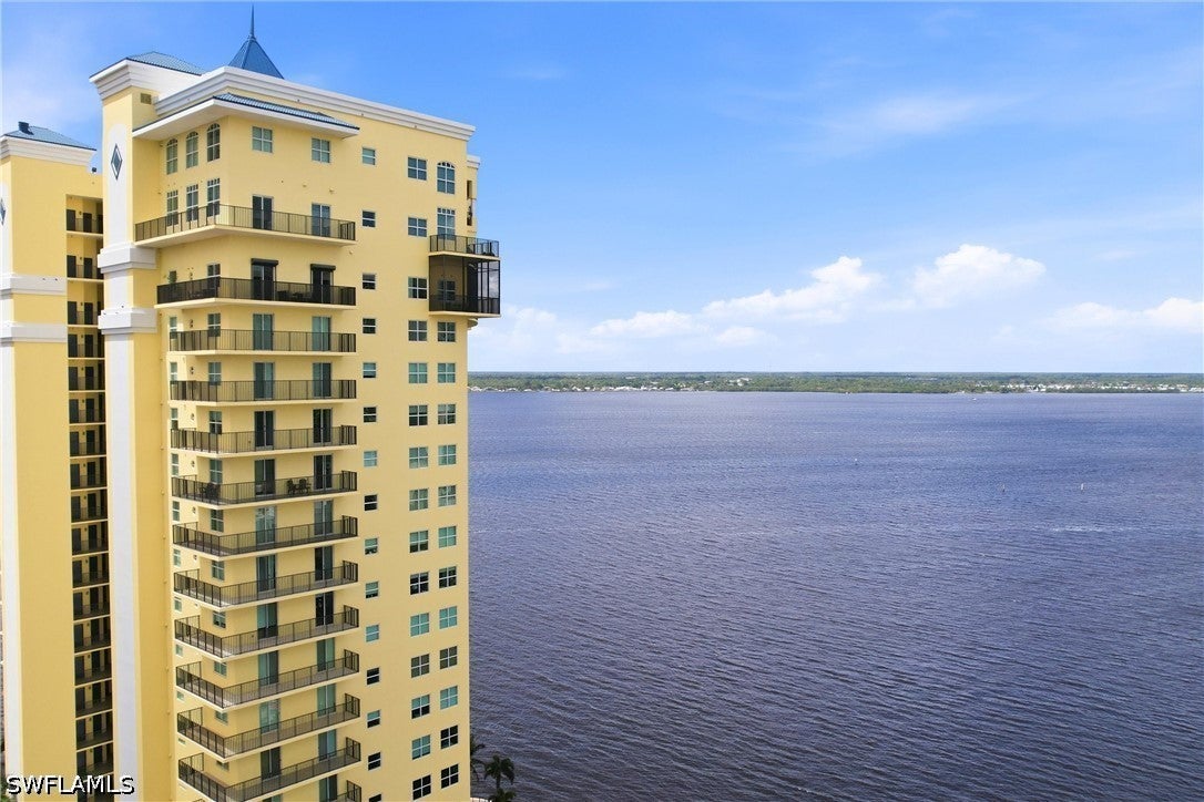 2797 1 St, Fort Myers, FL 33916