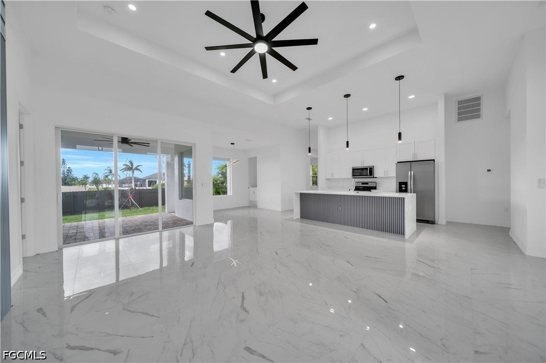 6 SW 37 Ave, Cape Coral, FL 33991 photo