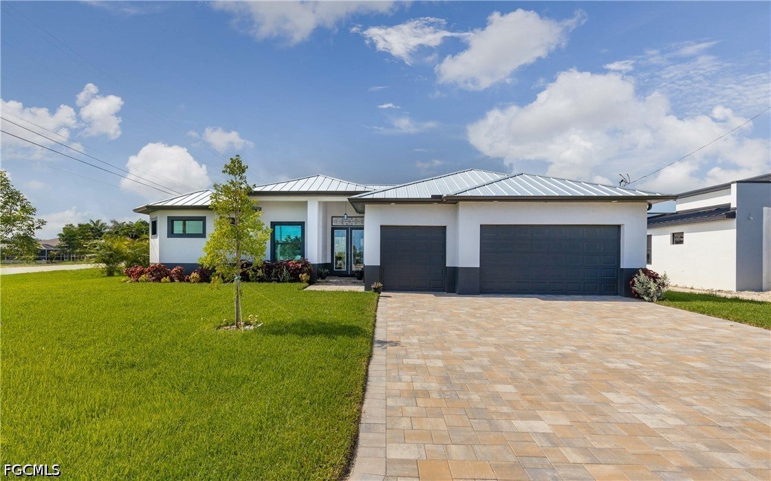 2000 SW 30 Terrace, Cape Coral, FL 33914 photo